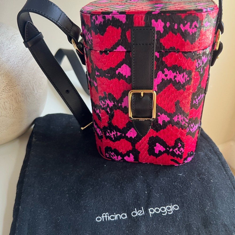 Rare Find Officina Del Poggio Mini Safari Bag in Bold Fuxia Leopard w/ dust bag